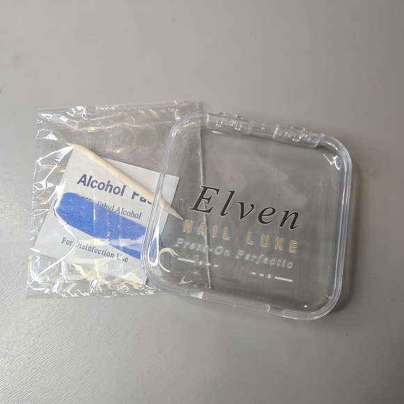 Nude Almond Shape Handmade Press On Nails Art Set - Picture 7 of 10